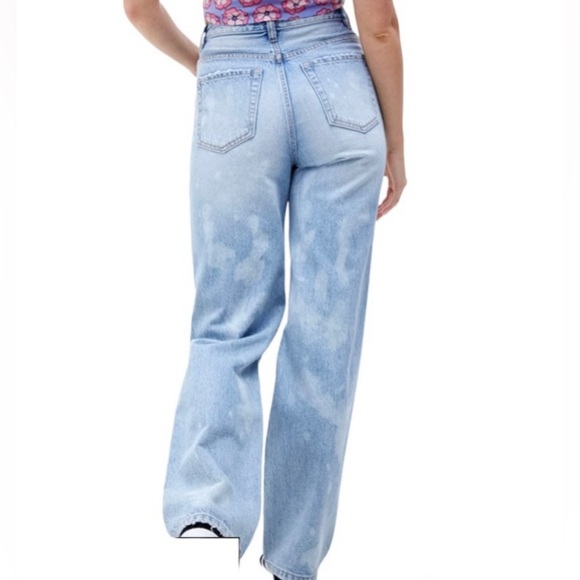 NWT PacSun Eco Light Blue Distressed 90’s Boyfriend Jeans - Picture 2 of 10